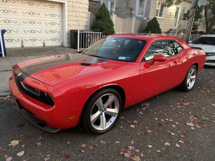 Photo for 2009 Dodge Challenger SRT8